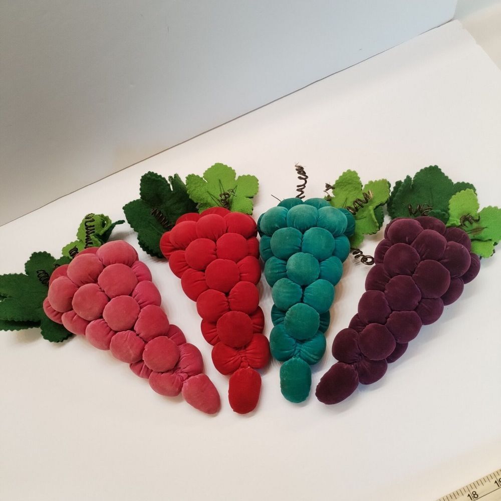 Vintage Velvet Set Of 4 Grapes on Vine Plush‎ Home Decor 9 Inches Grandmacore - Picture 2 of 13